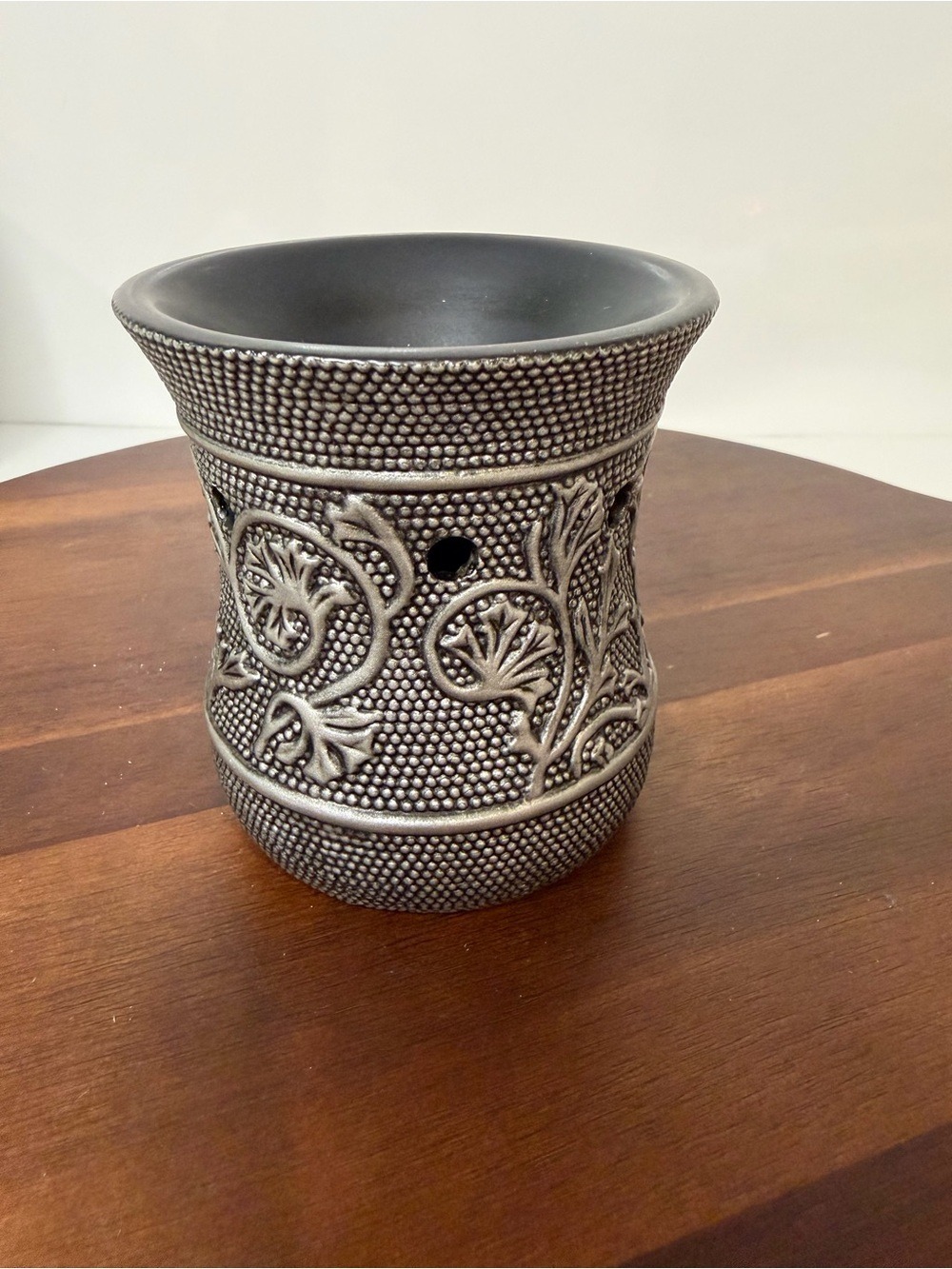 Scentsy Silvervine Mini Wall Warmer Retired NIB